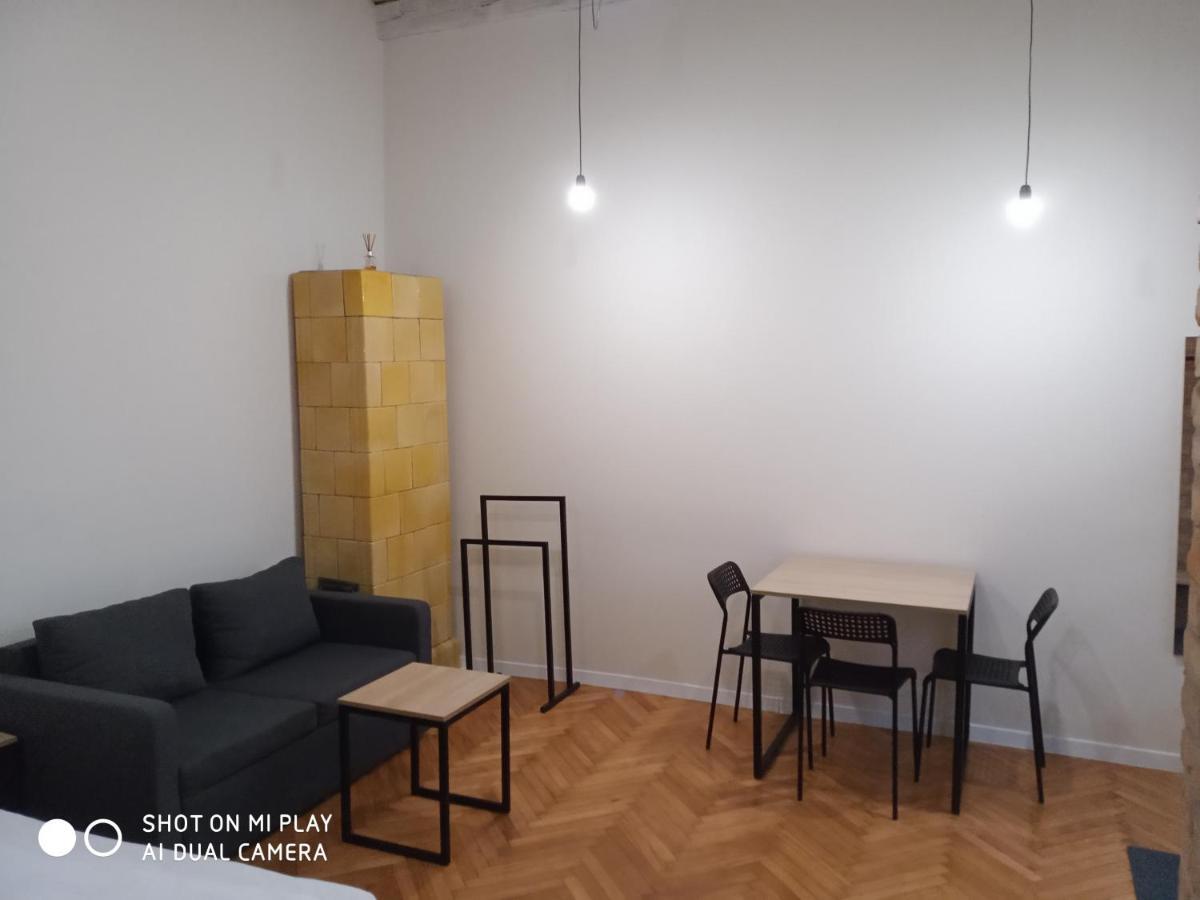 Gogol 14 Апартаменти В Історичному Центрі Міста Ujgorod Dış mekan fotoğraf